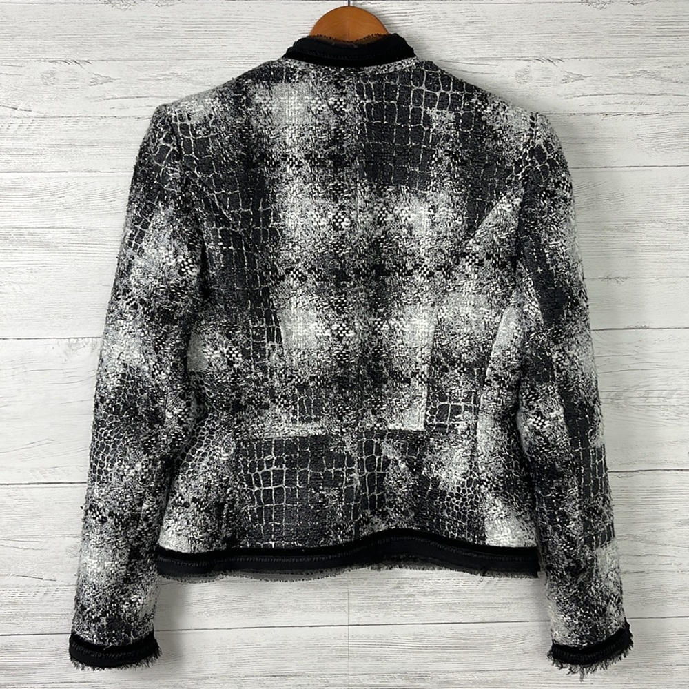 Cache Jacket - image 6